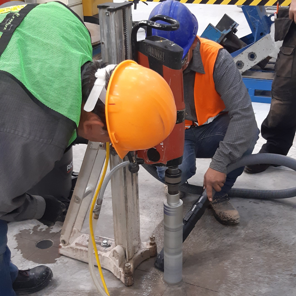 ROCACRETE INSTALACION DE ANCLAS EN ROCA Y CONCRETO